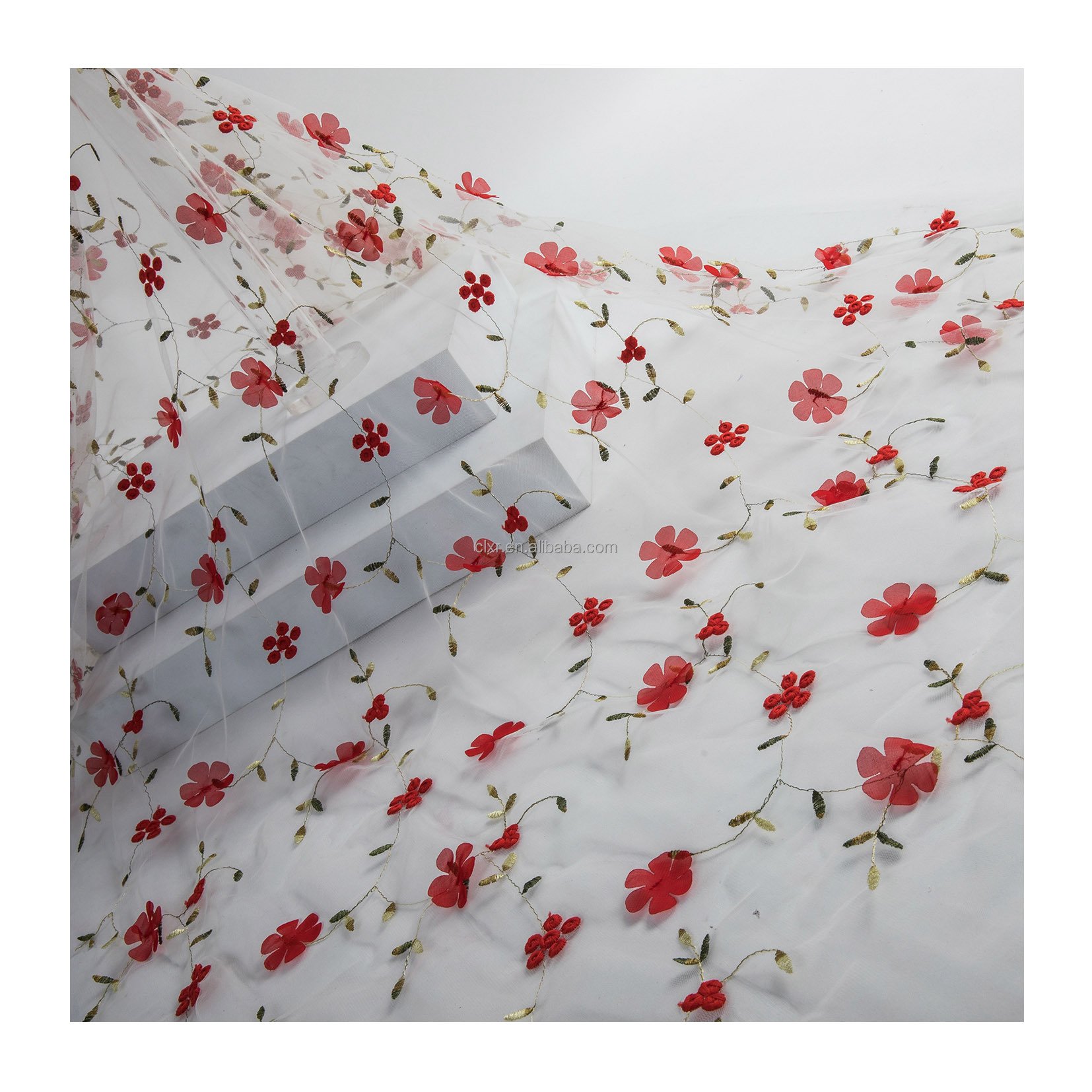 Factory Price Lace Tulle Fabric 100% Polyester Dress Making Fabric 3D Three-Dimensional Flower Embroidery