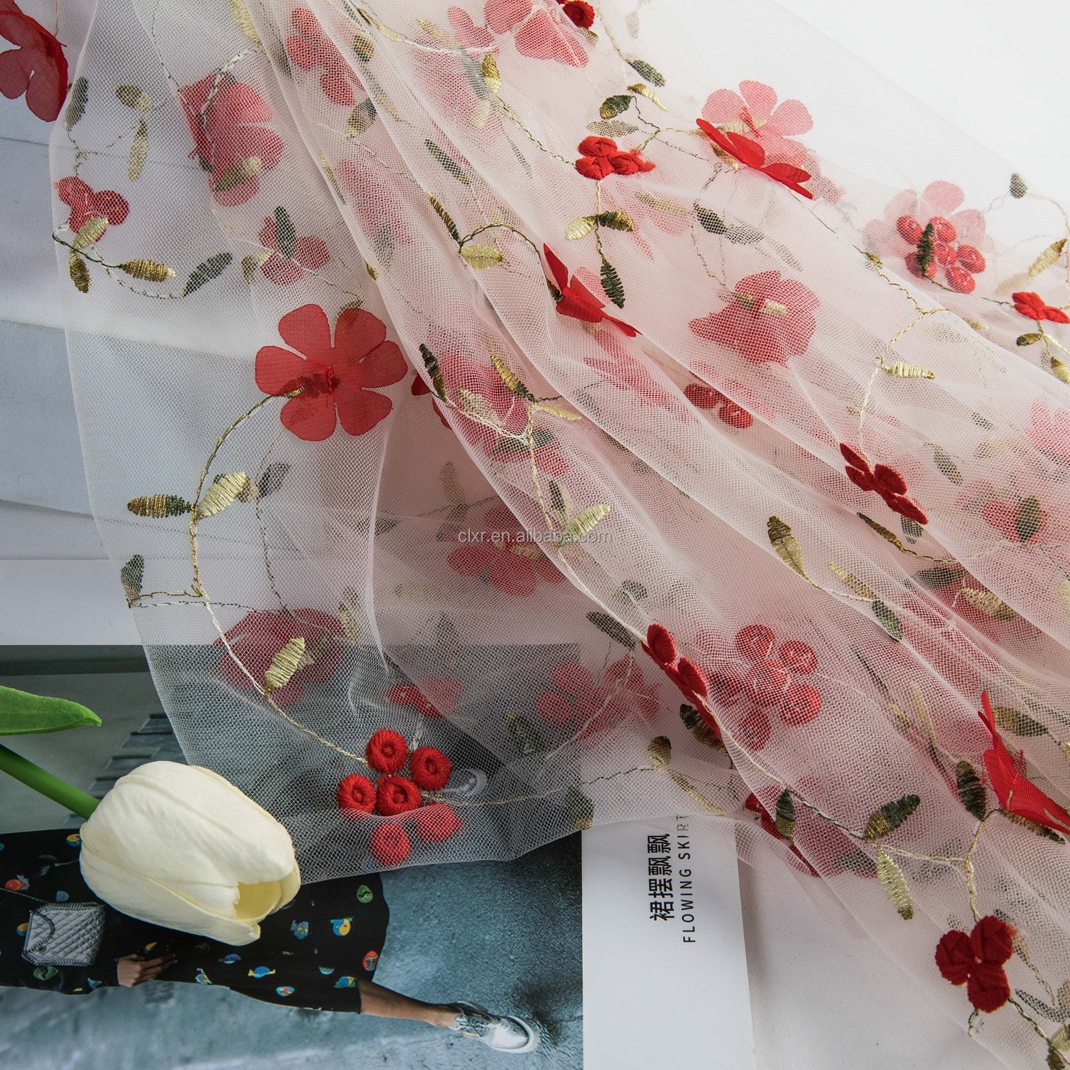 Factory Price Lace Tulle Fabric 100% Polyester Dress Making Fabric 3D Three-Dimensional Flower Embroidery