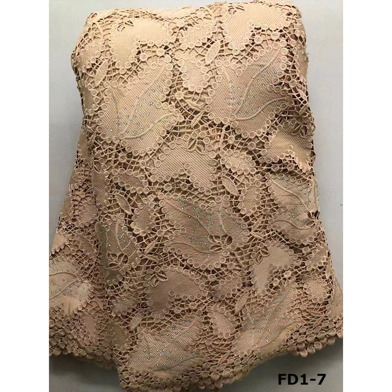 Promotion price and high quality embroidery stones guipure lace fabric garment accessories cotton cupion cord lace white