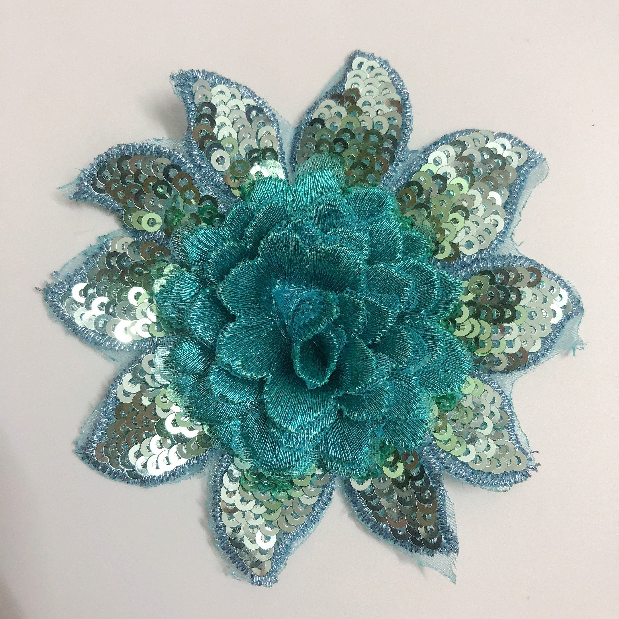 Latest garment decorative embroidered sequins 3d flower applique lace LT2466A
