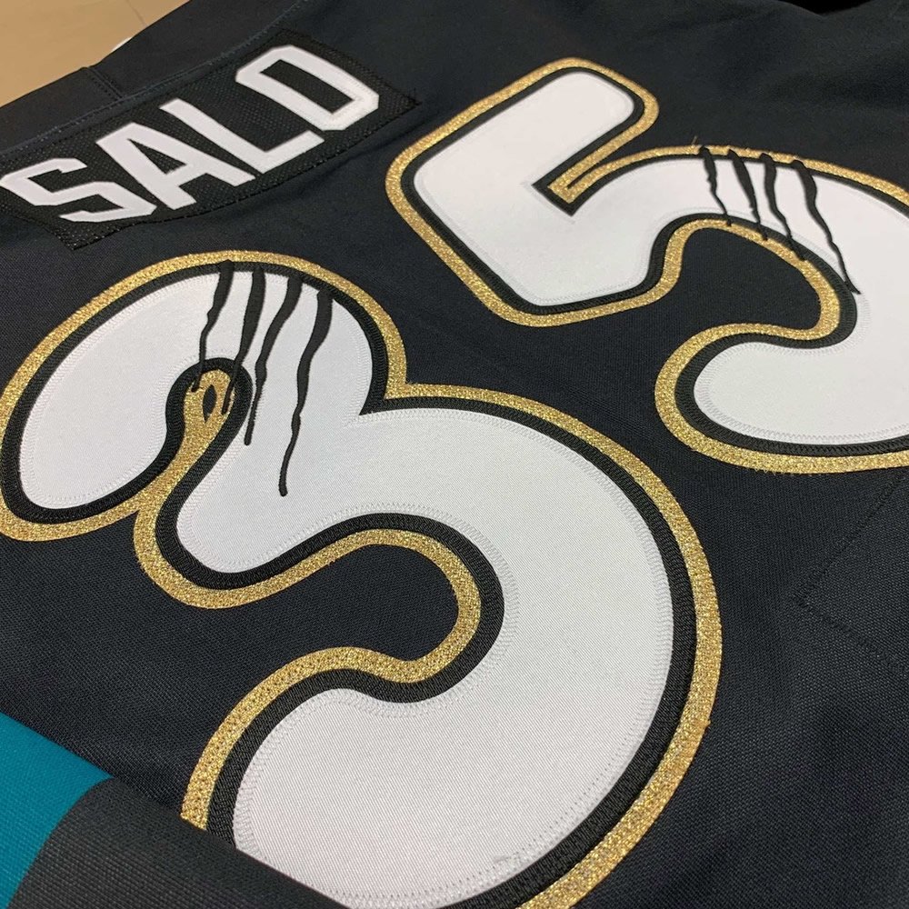 Adhesive Backing Metallic Twill Fabric as Embroidery Applique for sports wear TBT2084501B