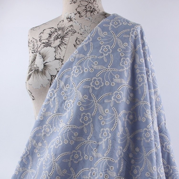 China textile cloth white embroidered swiss voile eyelet 100% cotton embroidery fabric for women dress