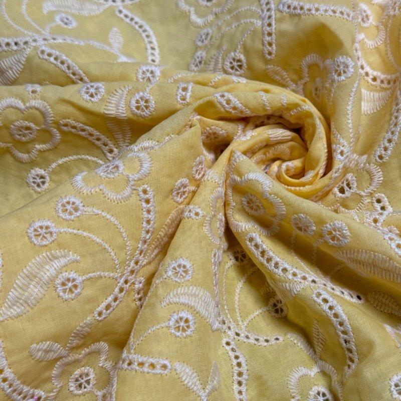 China textile cloth white embroidered swiss voile eyelet 100% cotton embroidery fabric for women dress