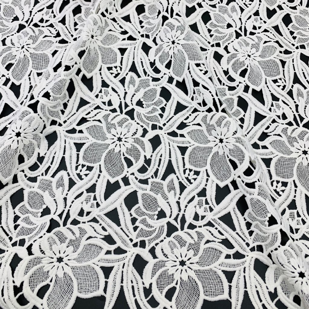 Hot Sale Ivory Floral Guipure Lace Fabric Chemical Embroidery Fabric for Women Dress SS211109-EMB09