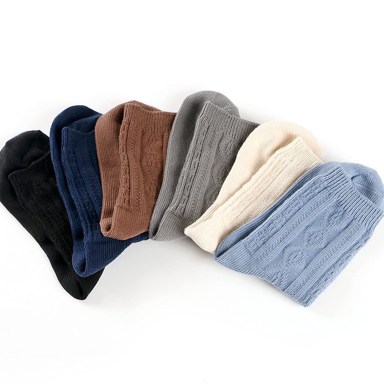 Cotton Breathable Moisture Wicking Ribbed Cable Knitted Socks For Women