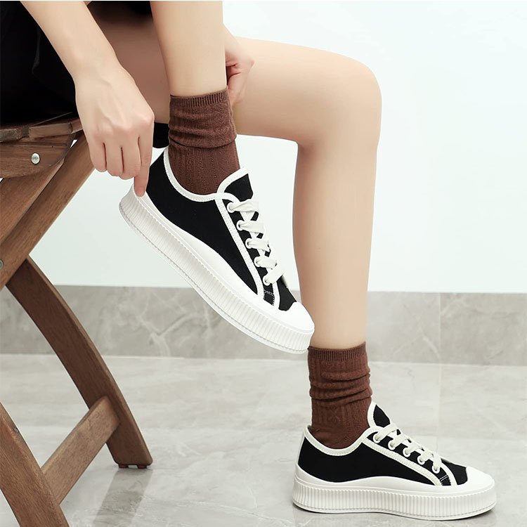 Cotton Breathable Moisture Wicking Ribbed Cable Knitted Socks For Women