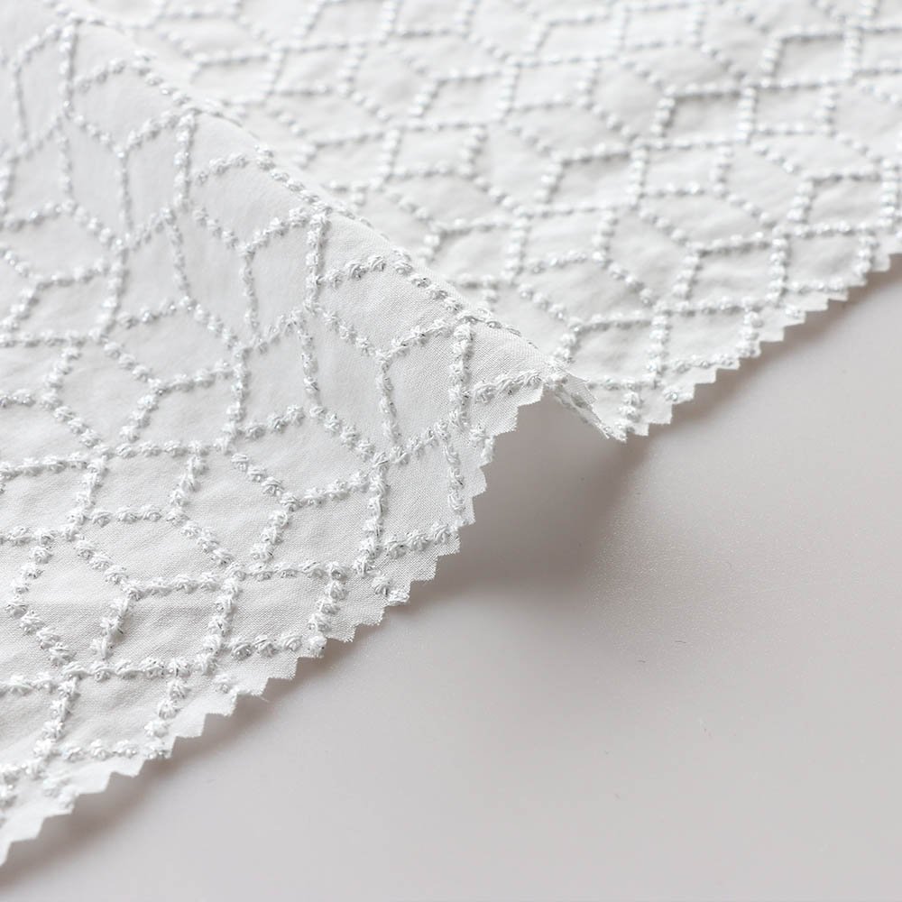 Shaoxing Manufacturer Customized Woven 97%Cotton 3%Lurex Embroidery Fabric Diamond Patterns Solid White For Clothing