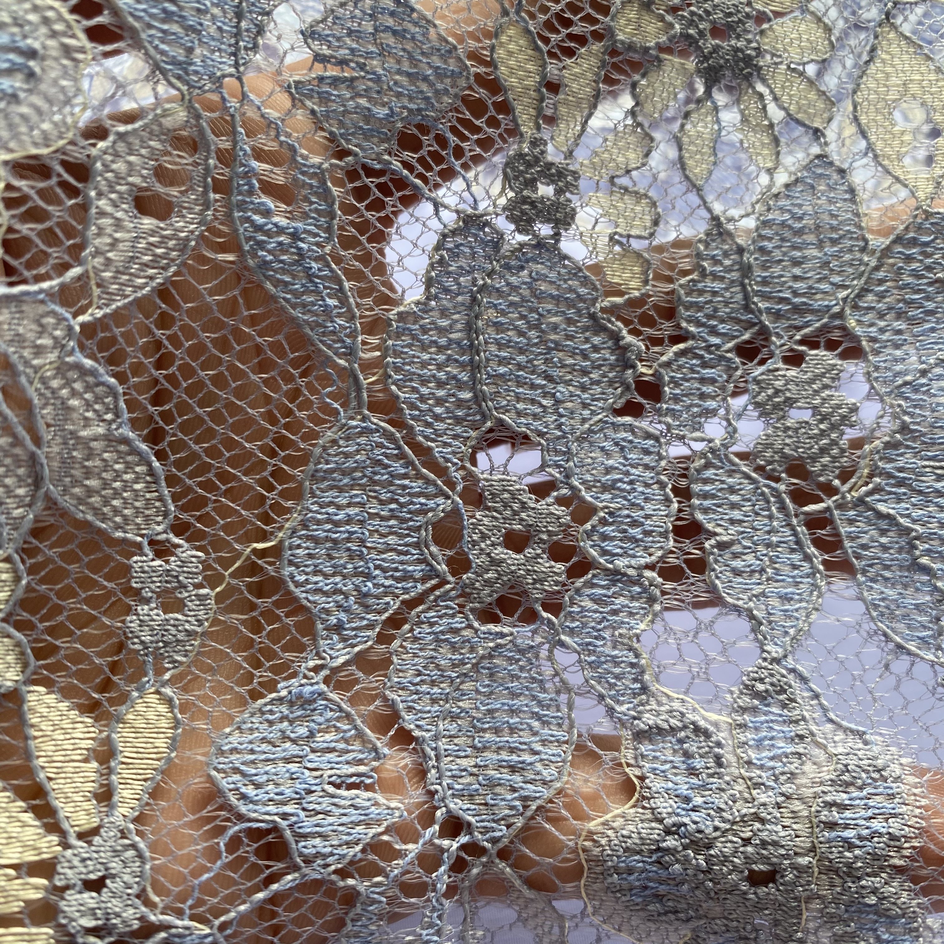 Hot selling nigerian lace fabric 2023 custom bead lace fabric women's garment