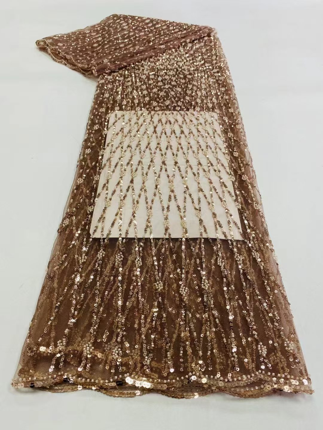 China Manufacturer Fishing Mesh Sequin Embroidery Fabric Beautiful Geometric Cross Lines Premium Glitter