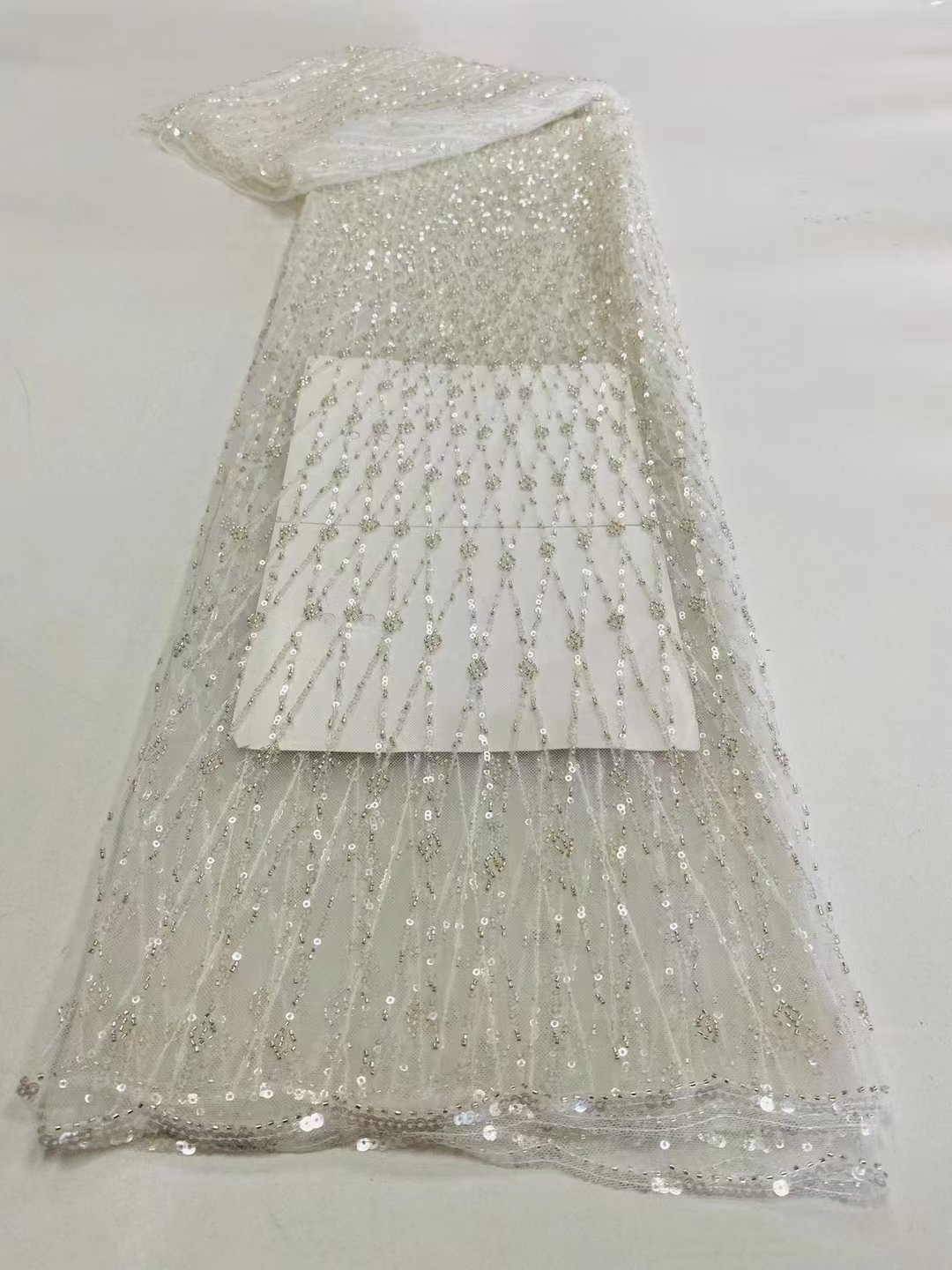 China Manufacturer Fishing Mesh Sequin Embroidery Fabric Beautiful Geometric Cross Lines Premium Glitter
