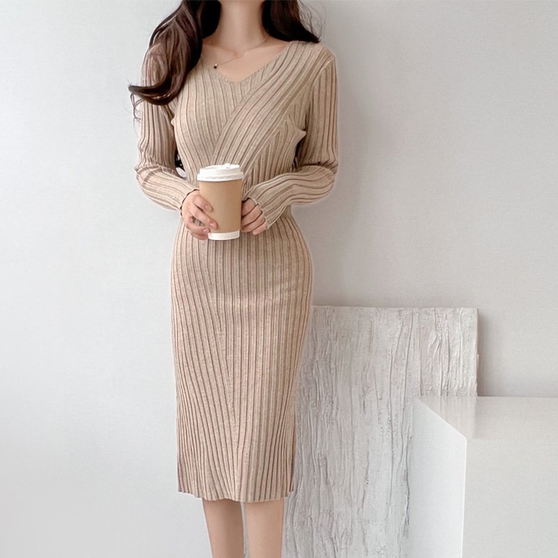 Guoou Fall New Retro V-Neck Waist Design Slim Package Hip Skirt Long-Sleeved Knitted Dress