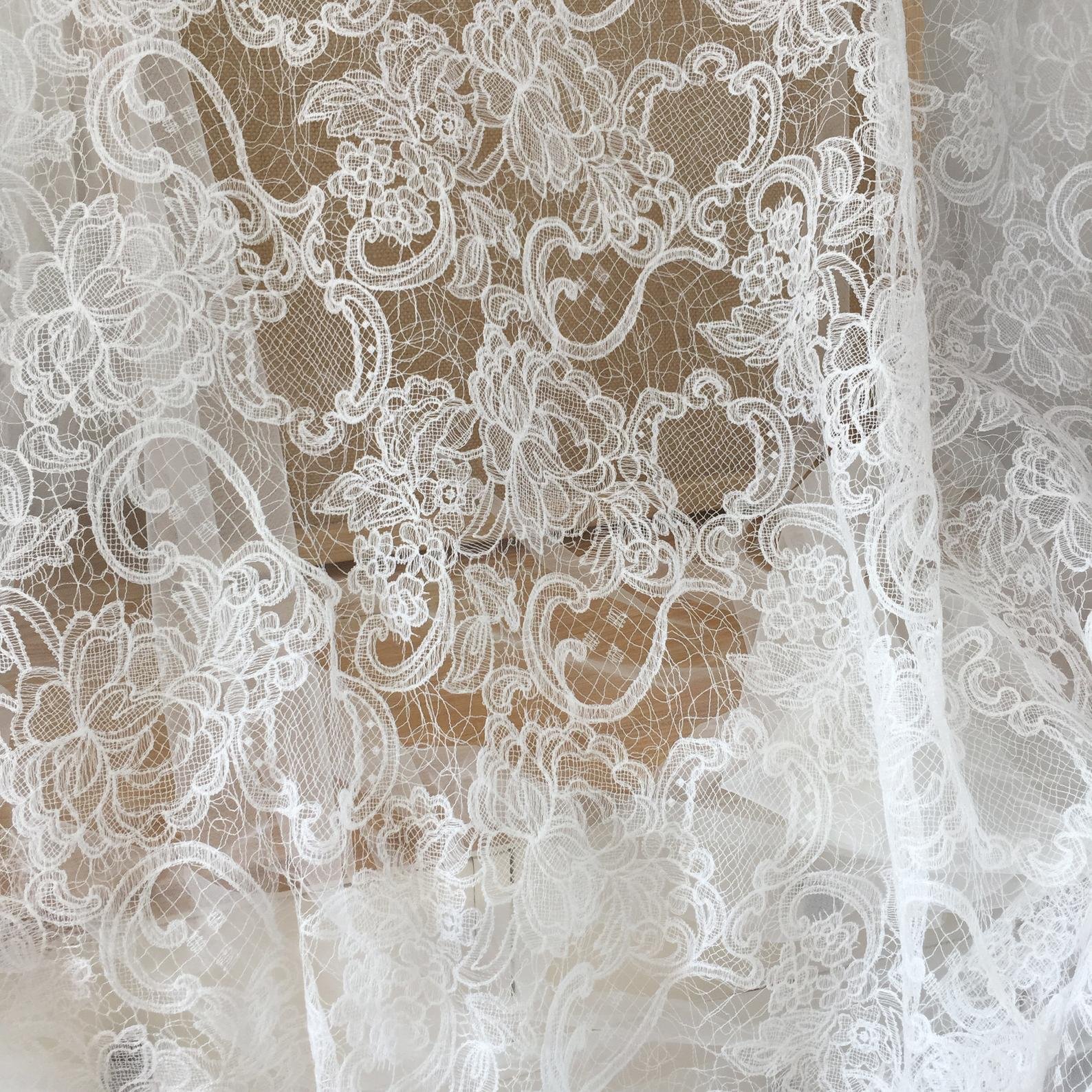 DELACE hotsale bridal embroidery lace hollow black & white design lace fabric