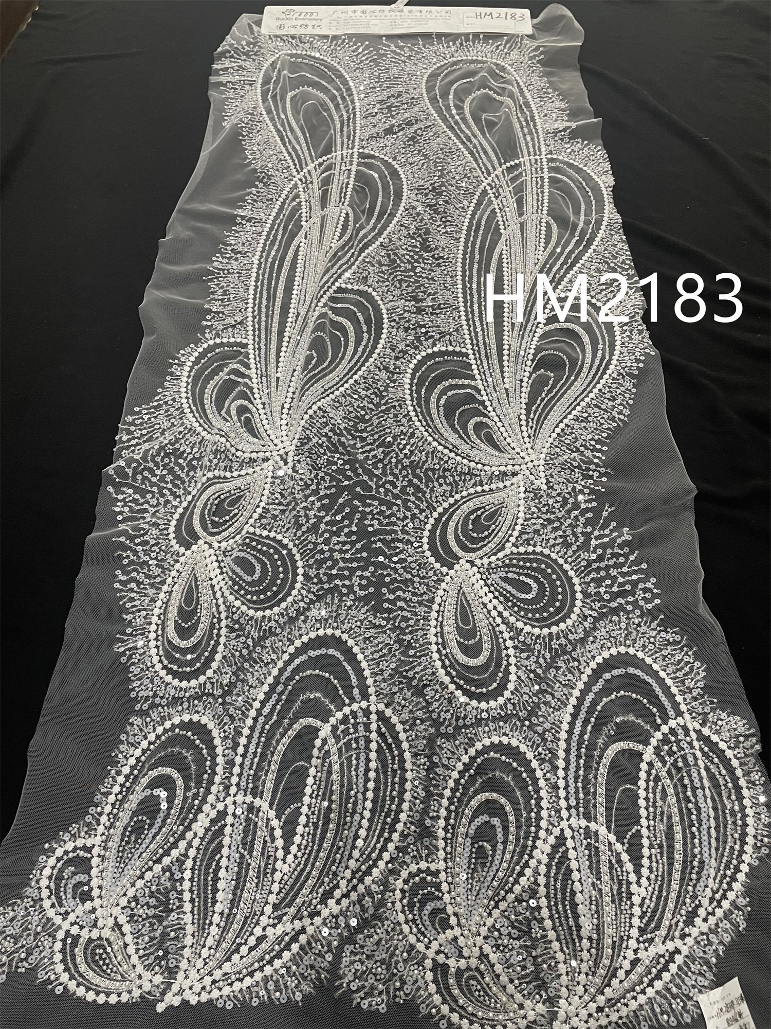 Beaded and Sequins Embroidery Fabrics Net Mesh Lace Fabric for Party Garment and Gown