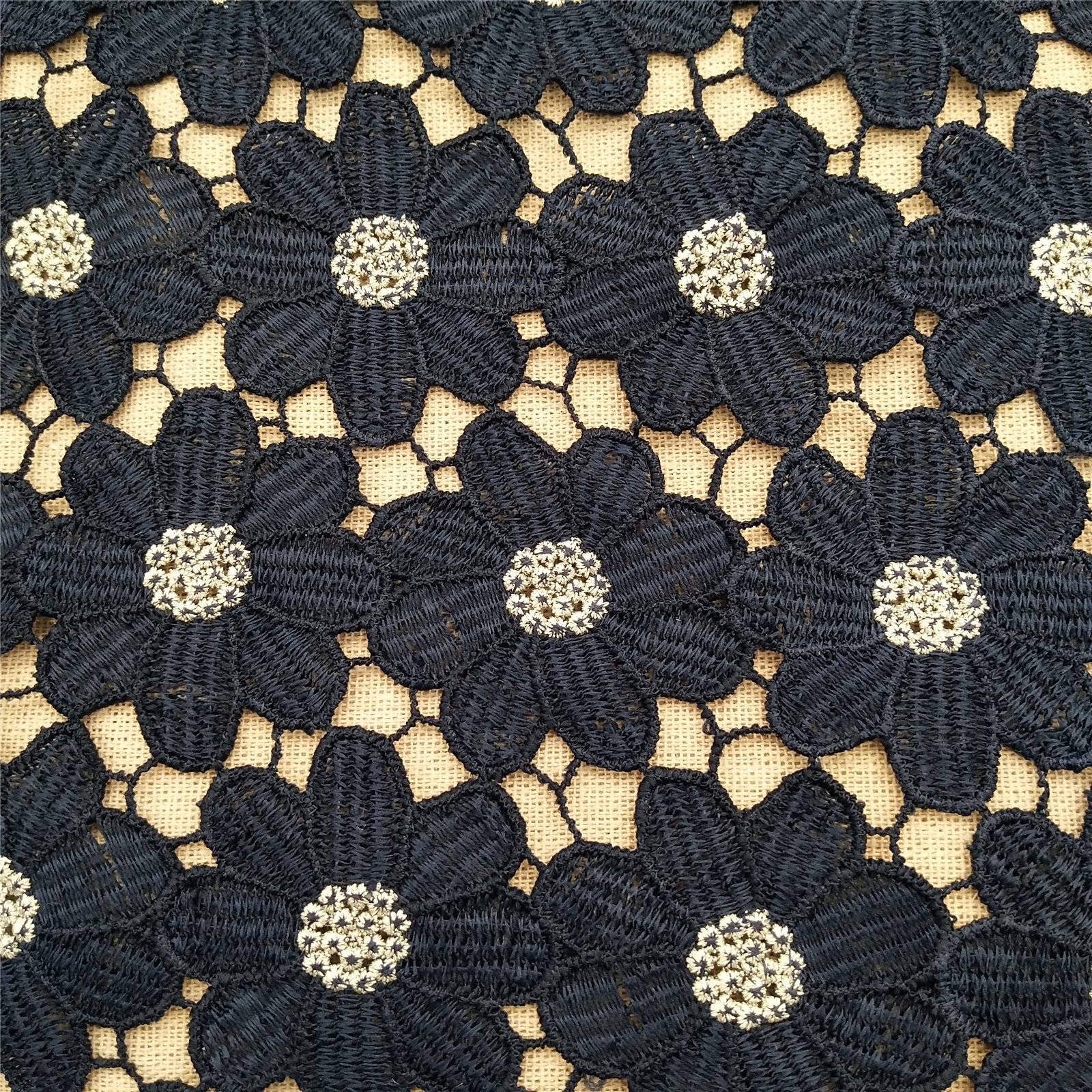 latest new lace daisy fabric polyester two tone guipure daisy lace flower fabric