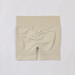 shorts-cream