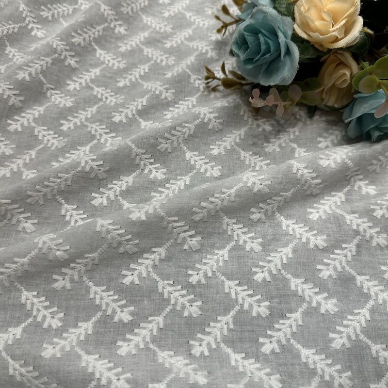 Factory Manufacturer Floral Embroidery Fabric Cotton Voile Fabric Embroidery Fabric for Casual Dress