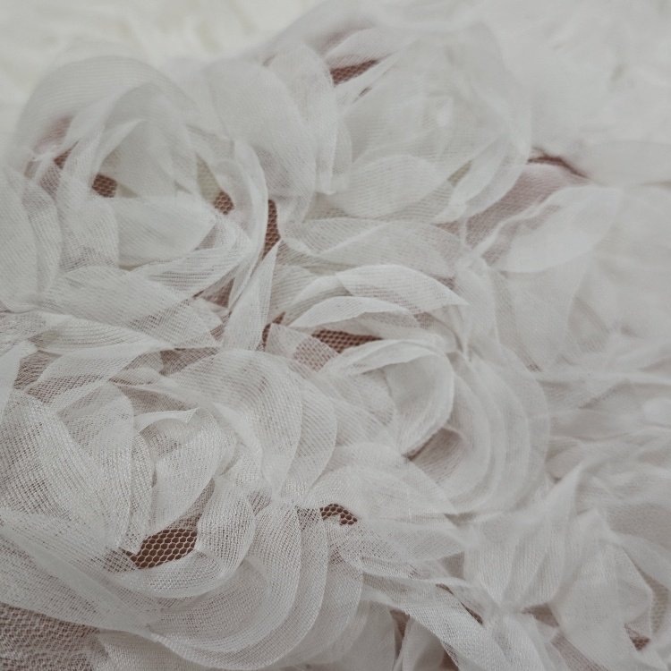 Ready Goods Low Price 3D Flower Lace Fabric Embroidery For Dress Children's Clothing