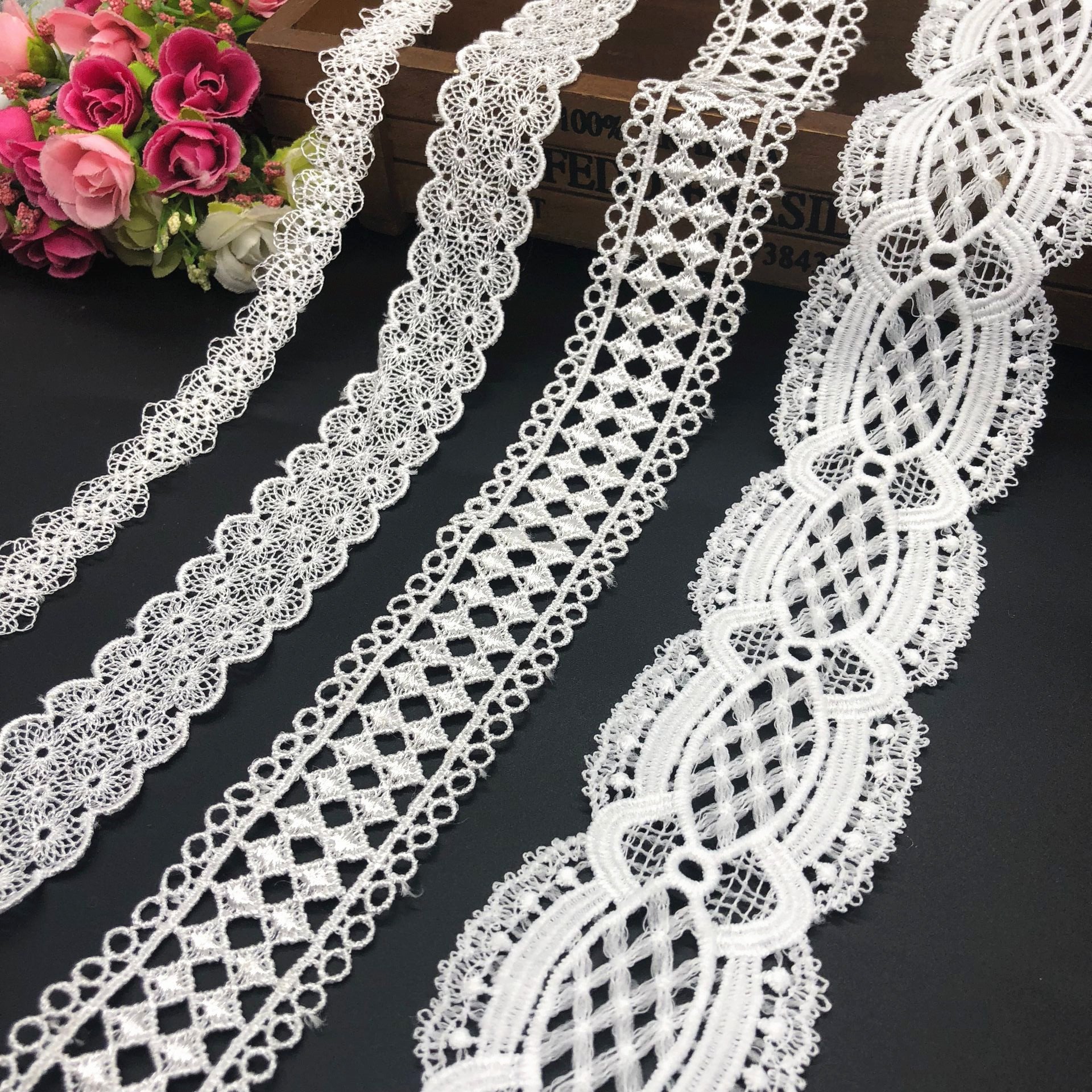 Wholesale Border Clothing Accessories Embroidery Lace Fabric White Cotton Ribbon Lace Trim
