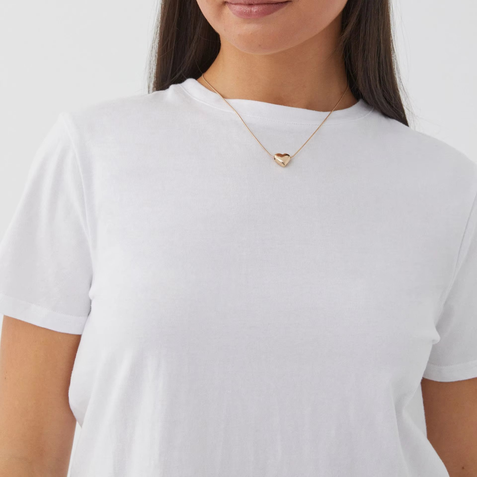 Runwaylove R424 White t-shirt Basic blank design t-shirt
