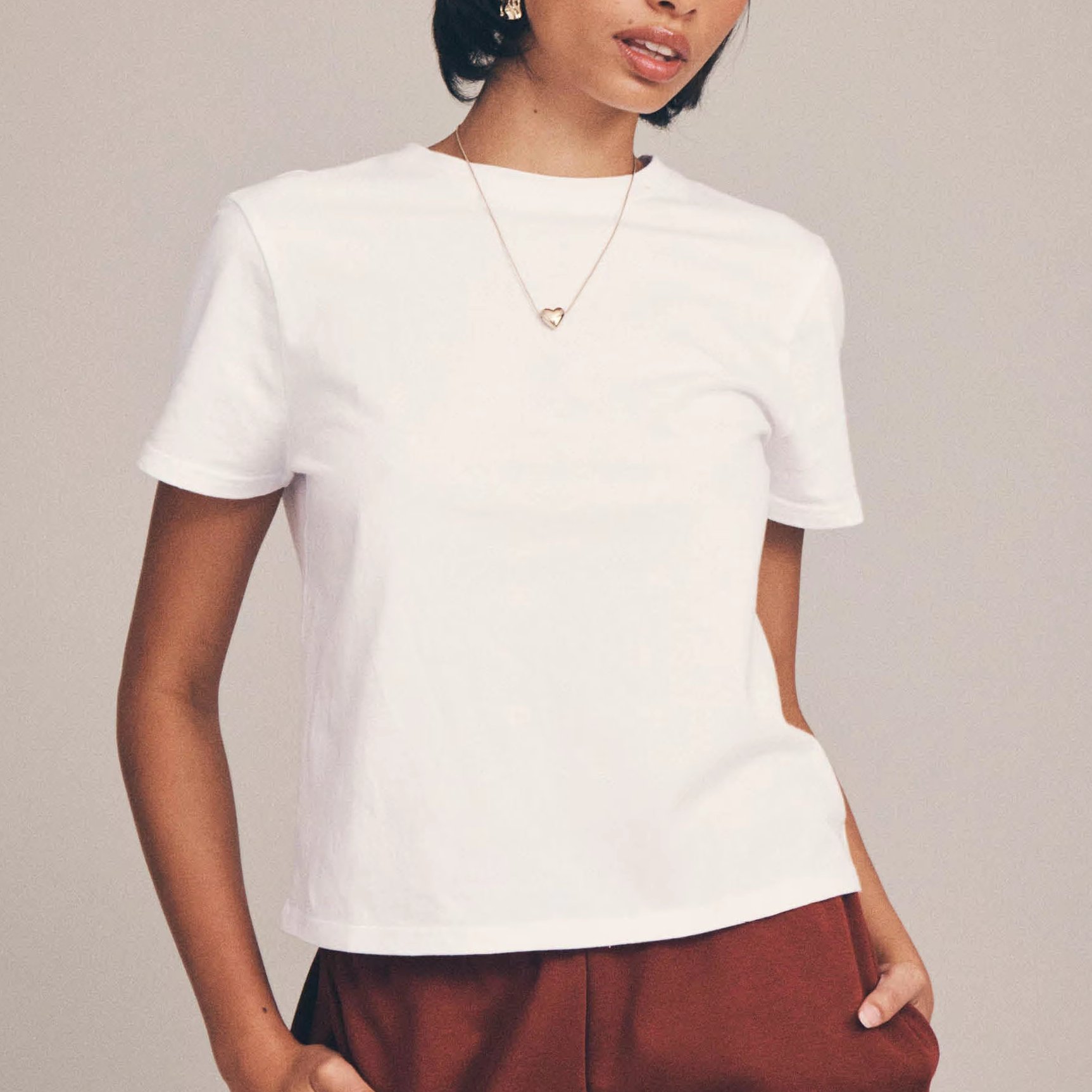 Runwaylove R424 White t-shirt Basic blank design t-shirt
