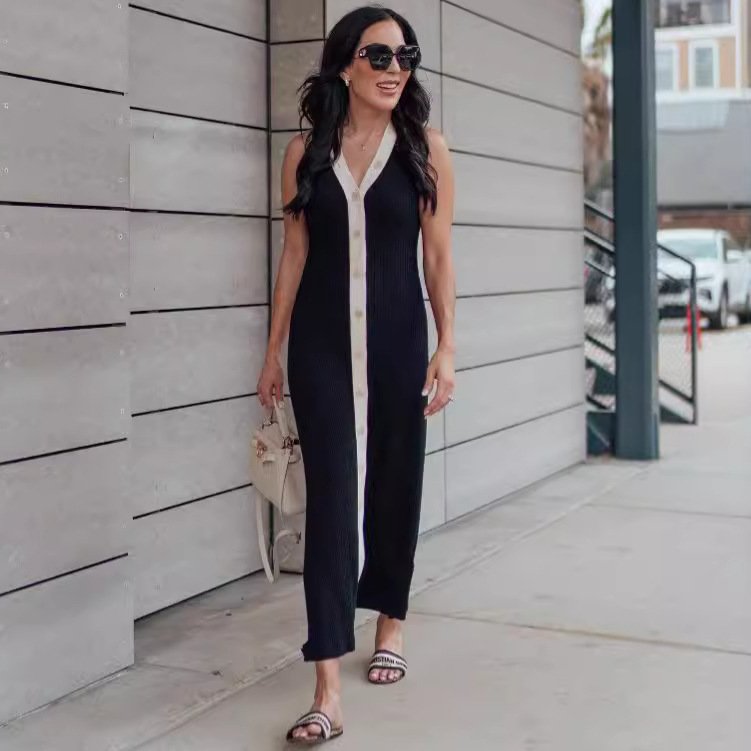 Early Spring Women's Elegant Sandro Dress New French Design Sexy Sleeveless V-Neck Knit Dress Black White Color Contrast Casual