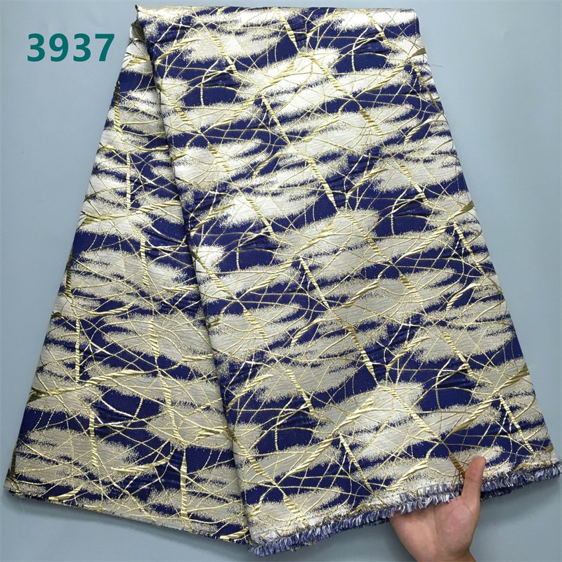 French Embroidery Jacquard Damask Lace Fabric 2024 Latest African Gilding Brocade Lace Fabric for Women Party Dresses Sew 3937