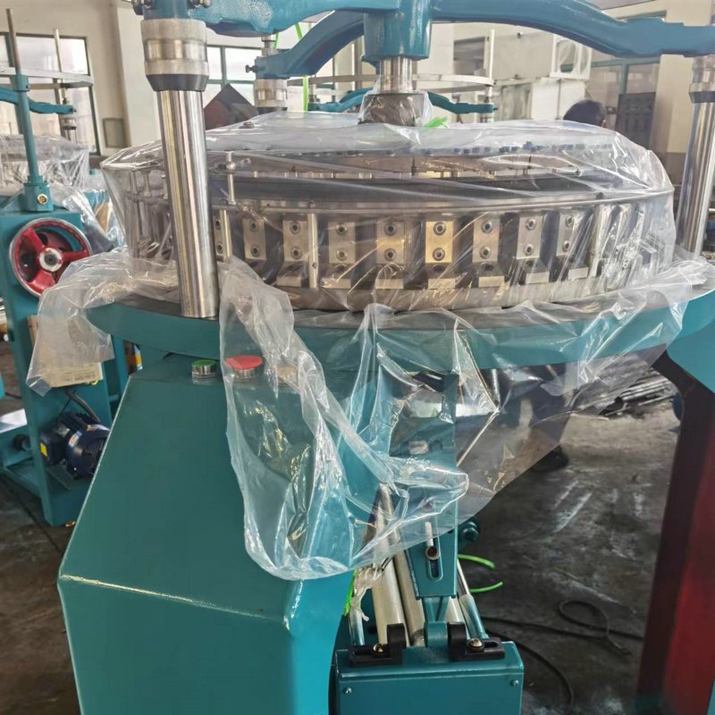 Braiding Machines 211 type high-quality ribbed knitting machine Zhoushan knitting machine Circular knitting