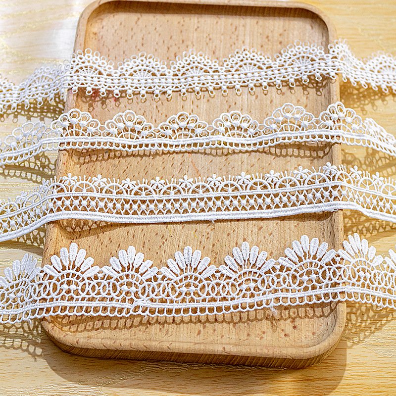 Manufacture Hot Sale Garment Accessories Embroidery Lace Trim Wholesale