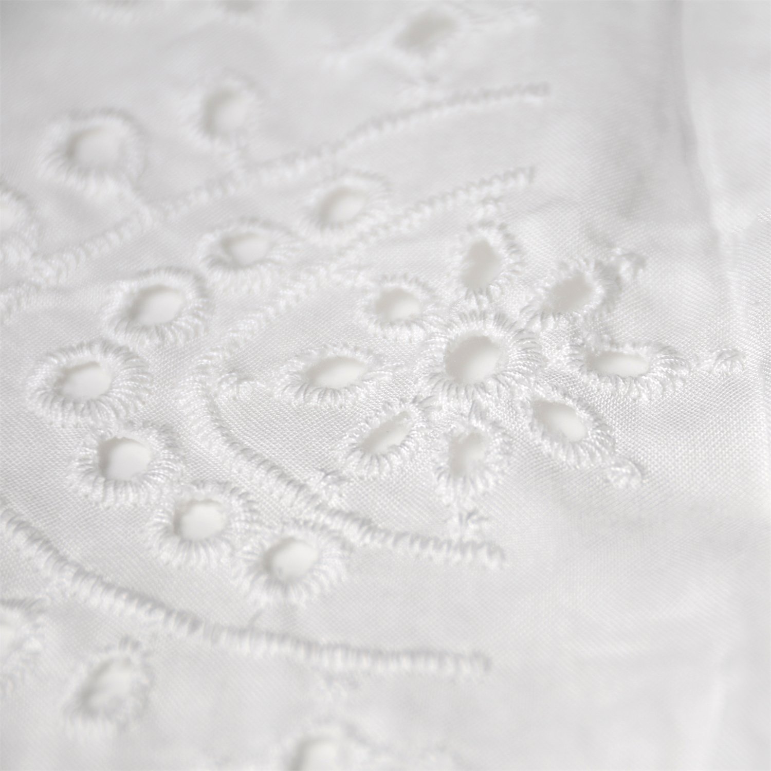 2023New arrival good quality embroidery fabric 100%rayon woven fabric for women dress