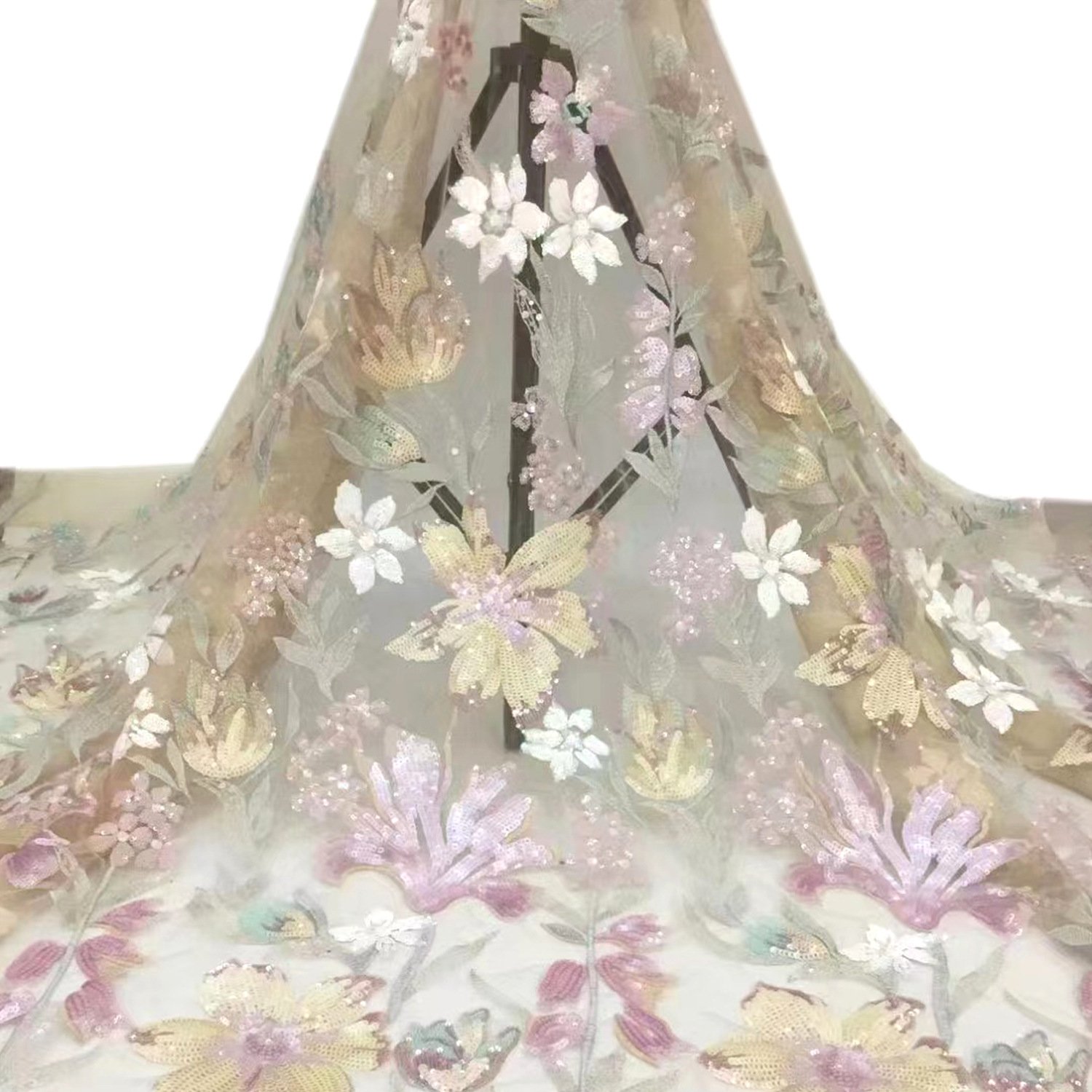 New Design Wholesale Price Glitter Sequin Embroidery Bridal Lace Fabric
