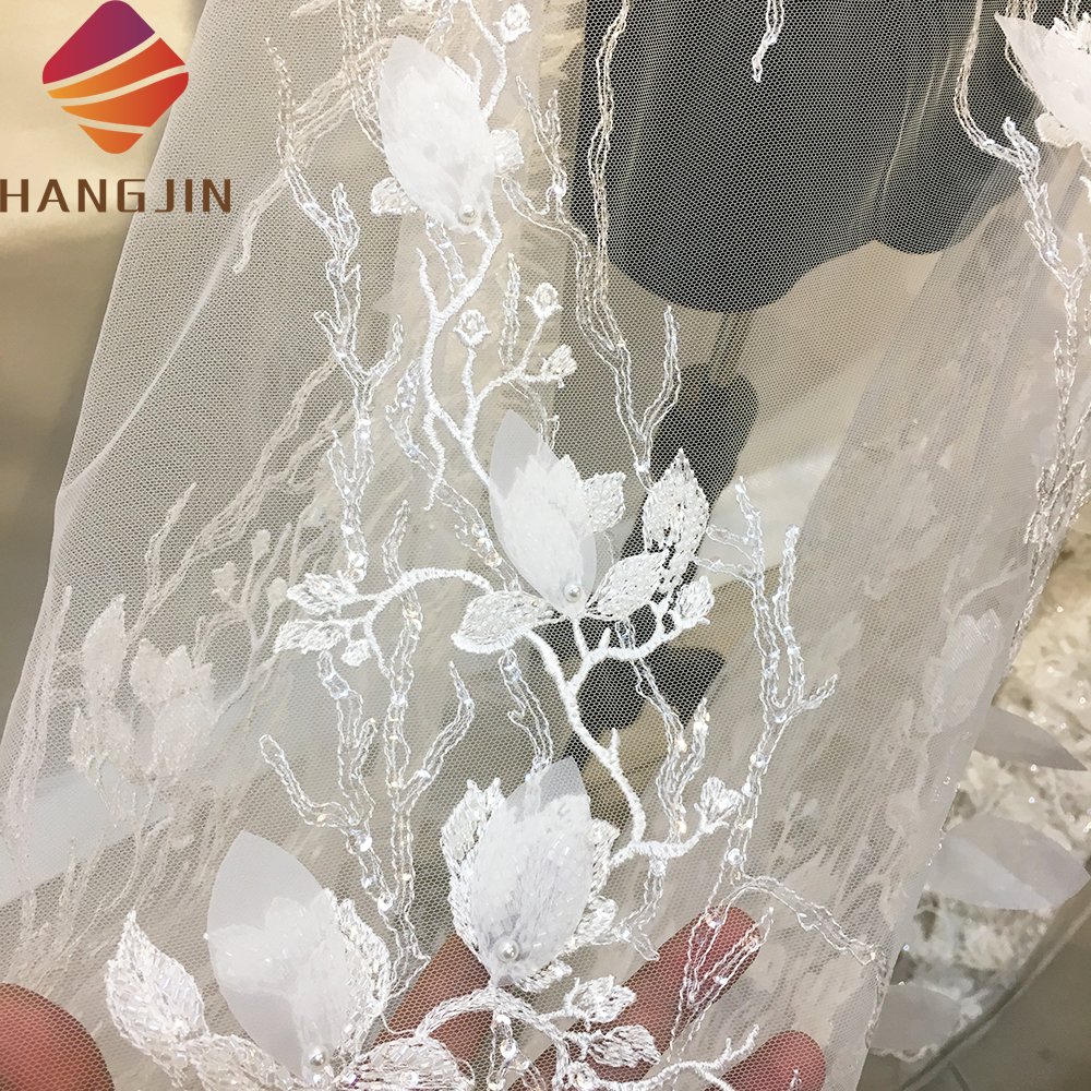 Luxury Bridal Lace Fabric with Beads Embroidery 3D Flower Applique White Lace Fabric for Elegant Wedding Dress