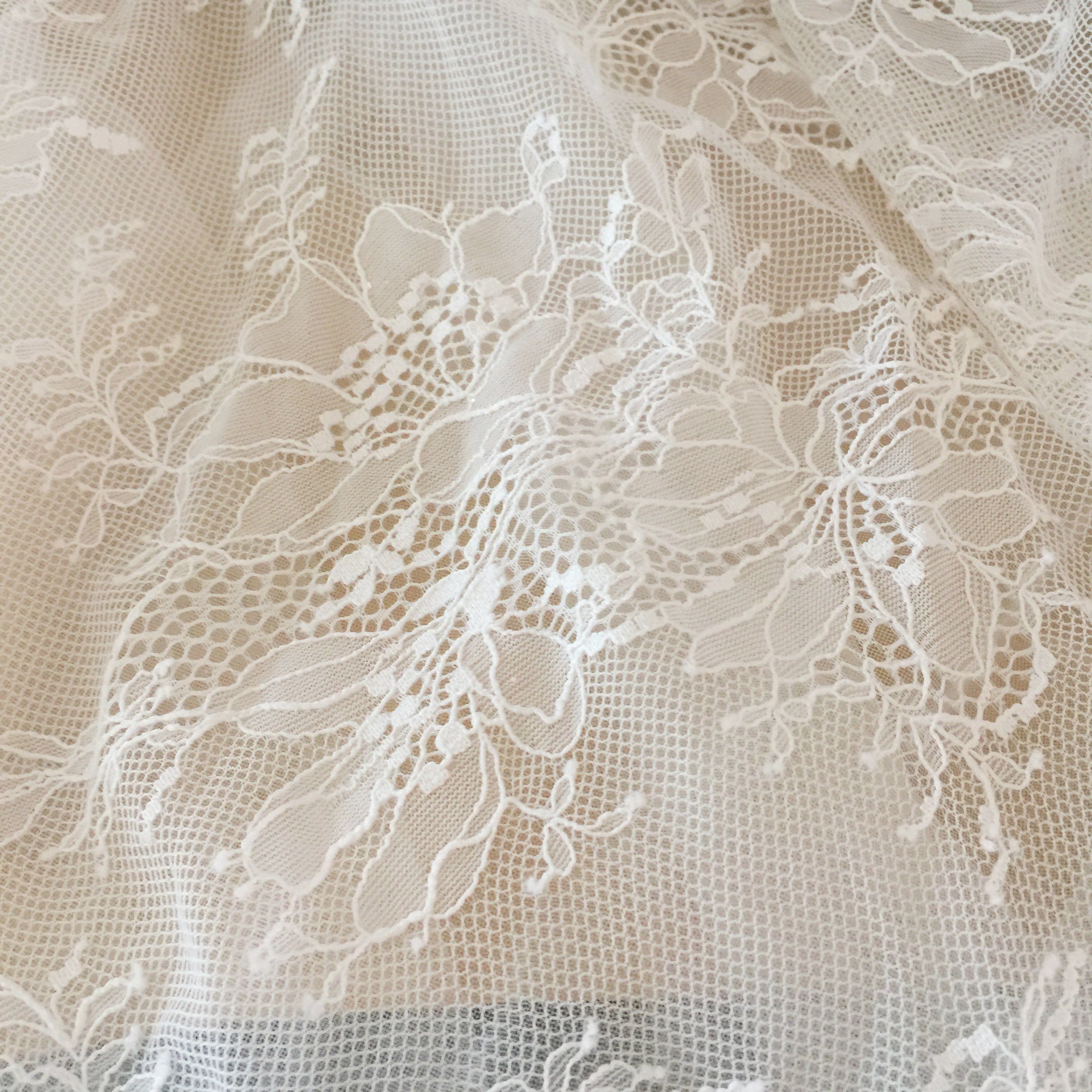 DELACE Latest bridal chantilly french white floral embroidery lace guipure lace fabric for weddingdress