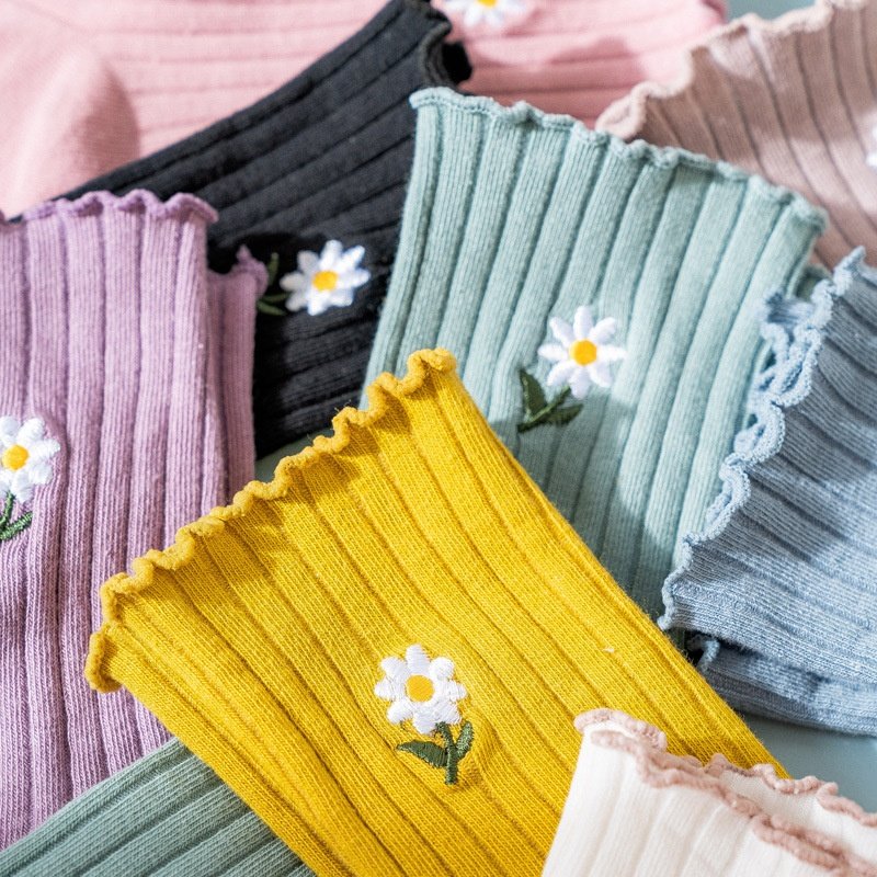 Custom Ladies Socks Autumn Tube Trend Embroidery Women Daisy Socks Cute Casual Ribbed Crew Socks