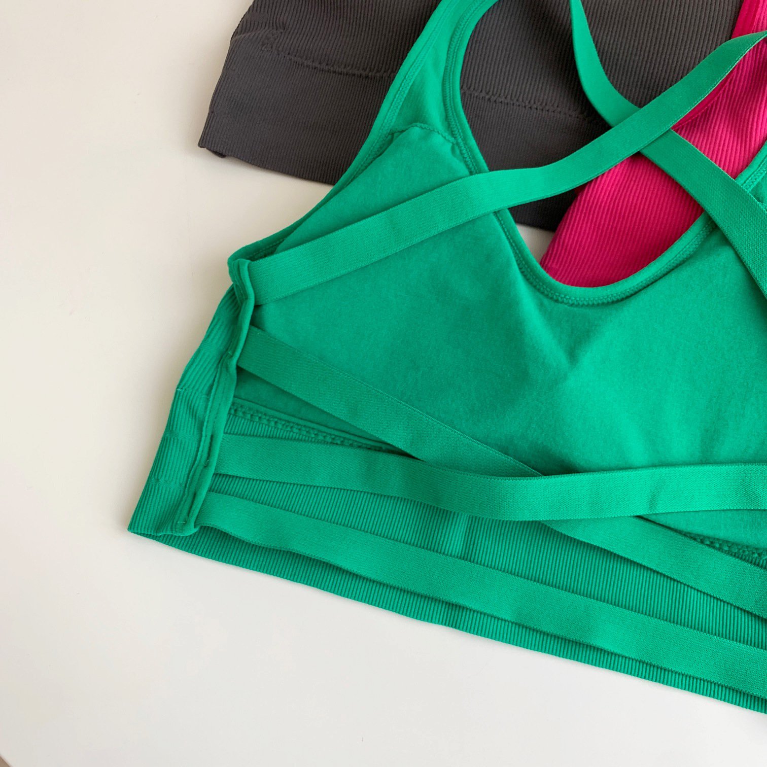 New style Women's hollowed Tank Top Seamless halter sports bra Rib cross back Tank Top Women