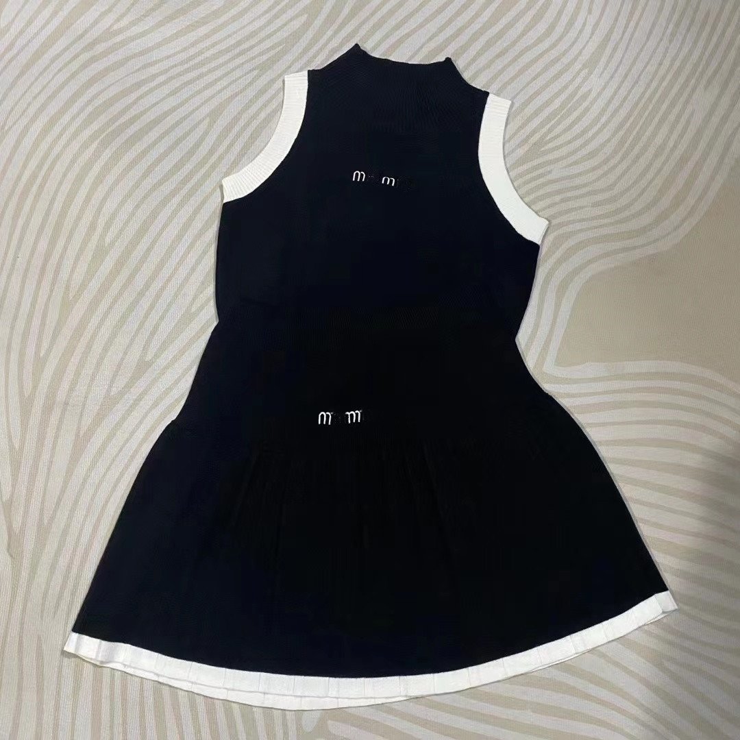 Spring Latest Design Woollen Ribbed Button Cardigan Mini Dress Knitted Two Piece Set Skirt