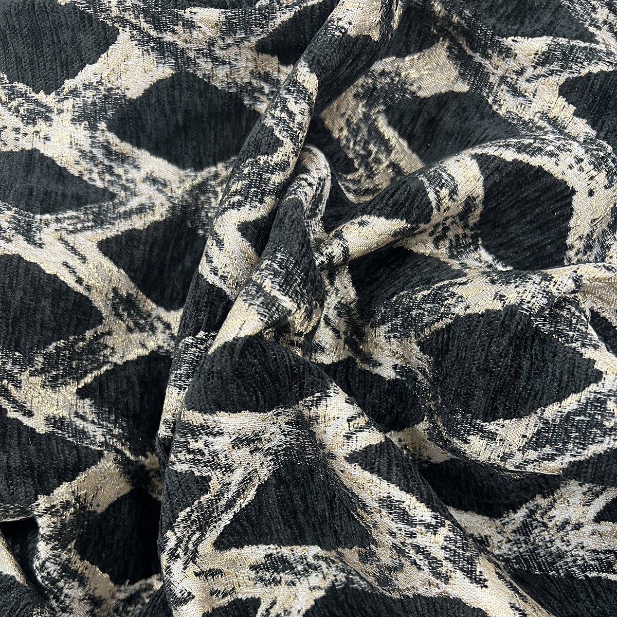 Eastern European style microfiber chenille shaggy Jacquard fabric embossed velvet Upholstery Sofa Fabric
