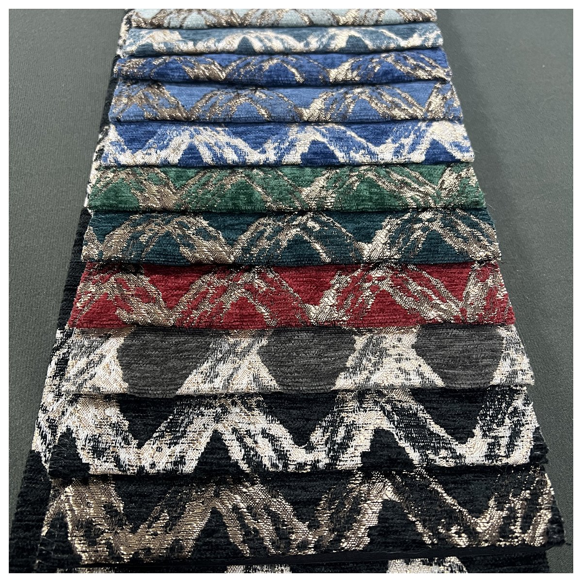 Eastern European style microfiber chenille shaggy Jacquard fabric embossed velvet Upholstery Sofa Fabric