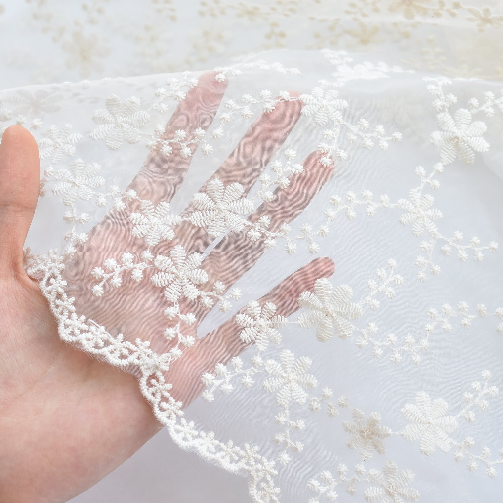 Wholesale Organza Lace Embroidery Fabric Floral Embroidered Organza Fabric For Dress