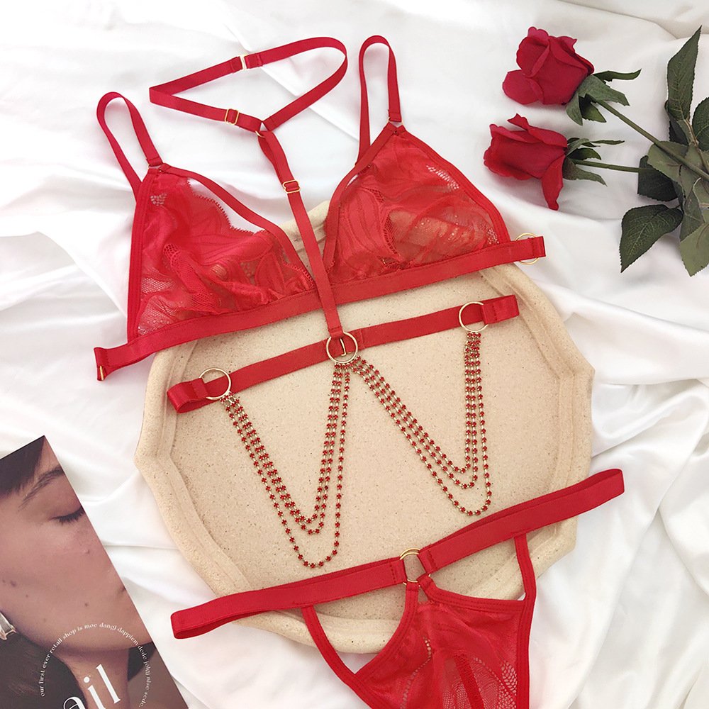 2024 NEW Sexy Temptation Exotic underwear Valentine's Day Bra and thong with rhinestone chest body chain Lace Lingerie Sets