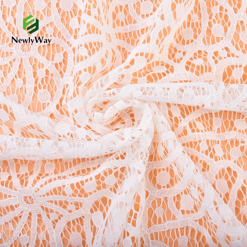 China Fujian Factory Custom 35%Nylon 65%Cotton Warp Knitted Jacquard Lace Mesh Fabric For Bridal Dress