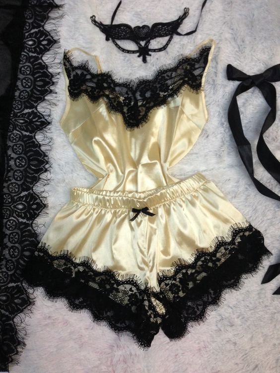 New Fashion Women sleepwear sexy Satin pajama set Black lace V-Neck Sleeveless sleepwear Cute Cami Cami Top and Shorts pijama