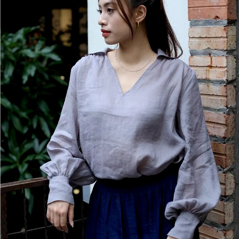 Ramie fabric women's blouses with exquisite pleated details at the shoulder