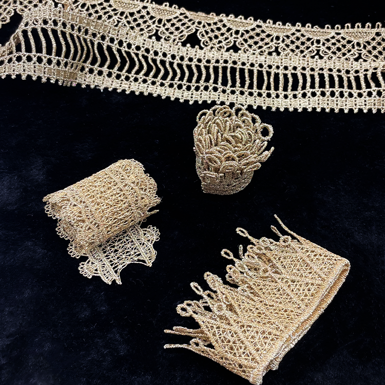 Recyclable Top Quality Luxury Eyelet All Over Soft Water Soluble Lace Border Trim Fabric solubility Border polyester Lace