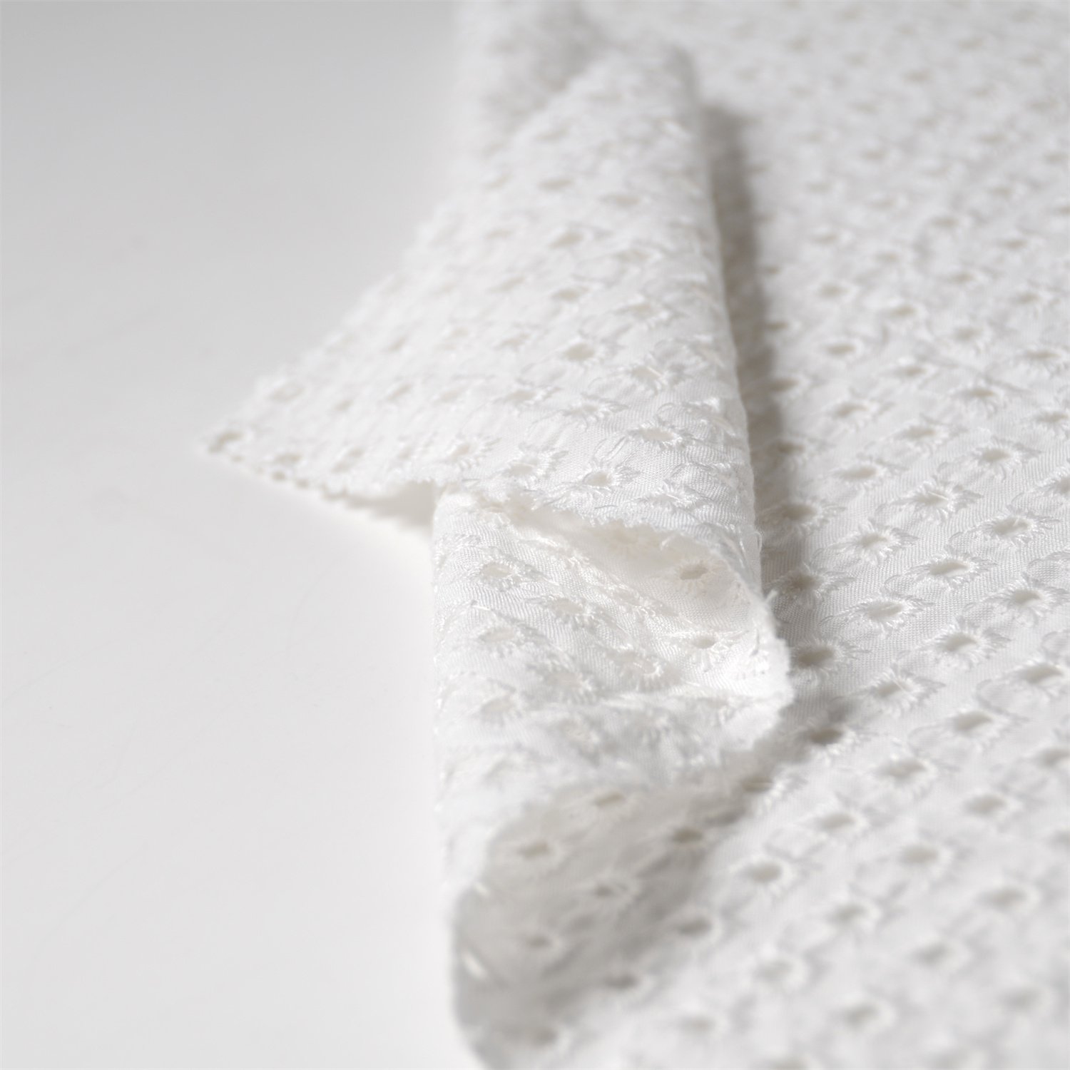 2023 Custom good quality 100%rayon embroidery fabric for garment
