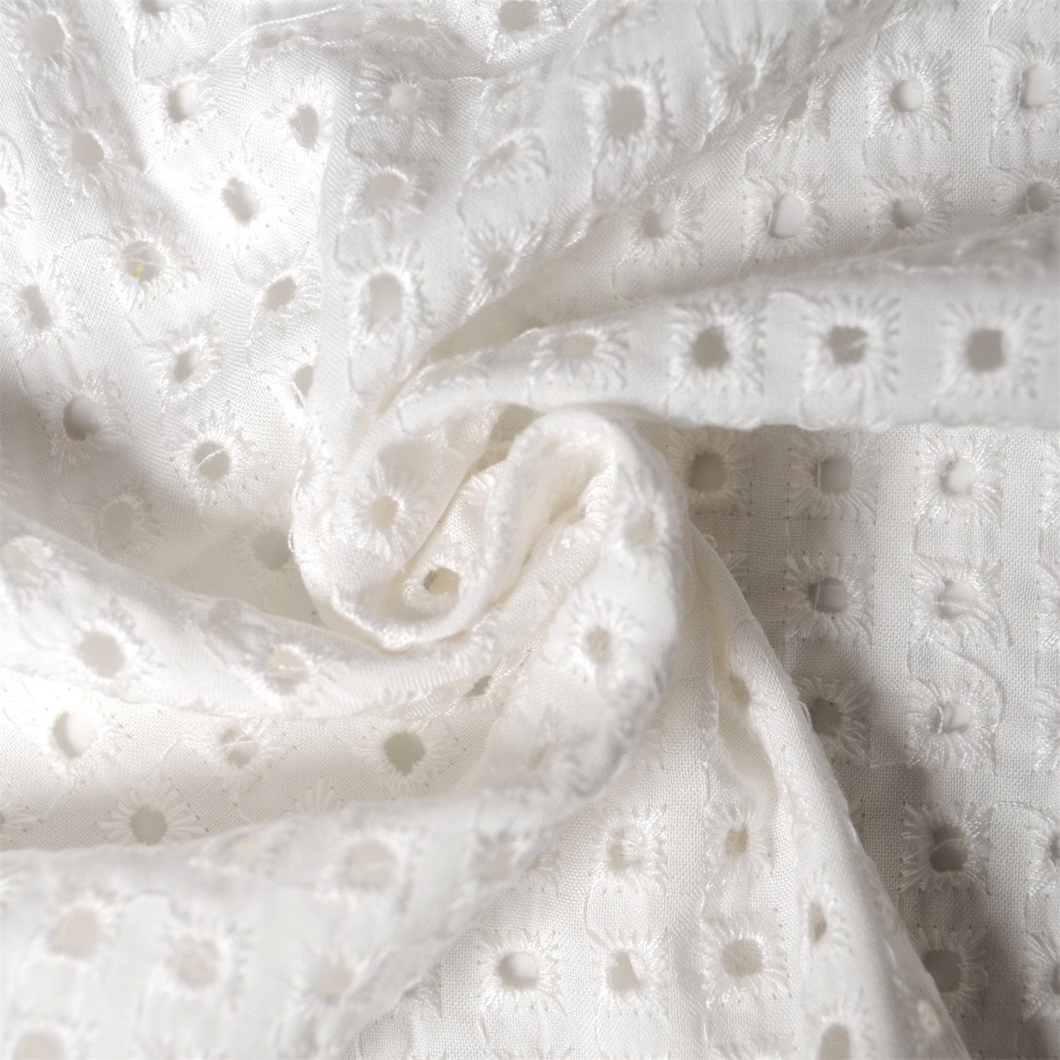 2023 Custom good quality 100%rayon embroidery fabric for garment