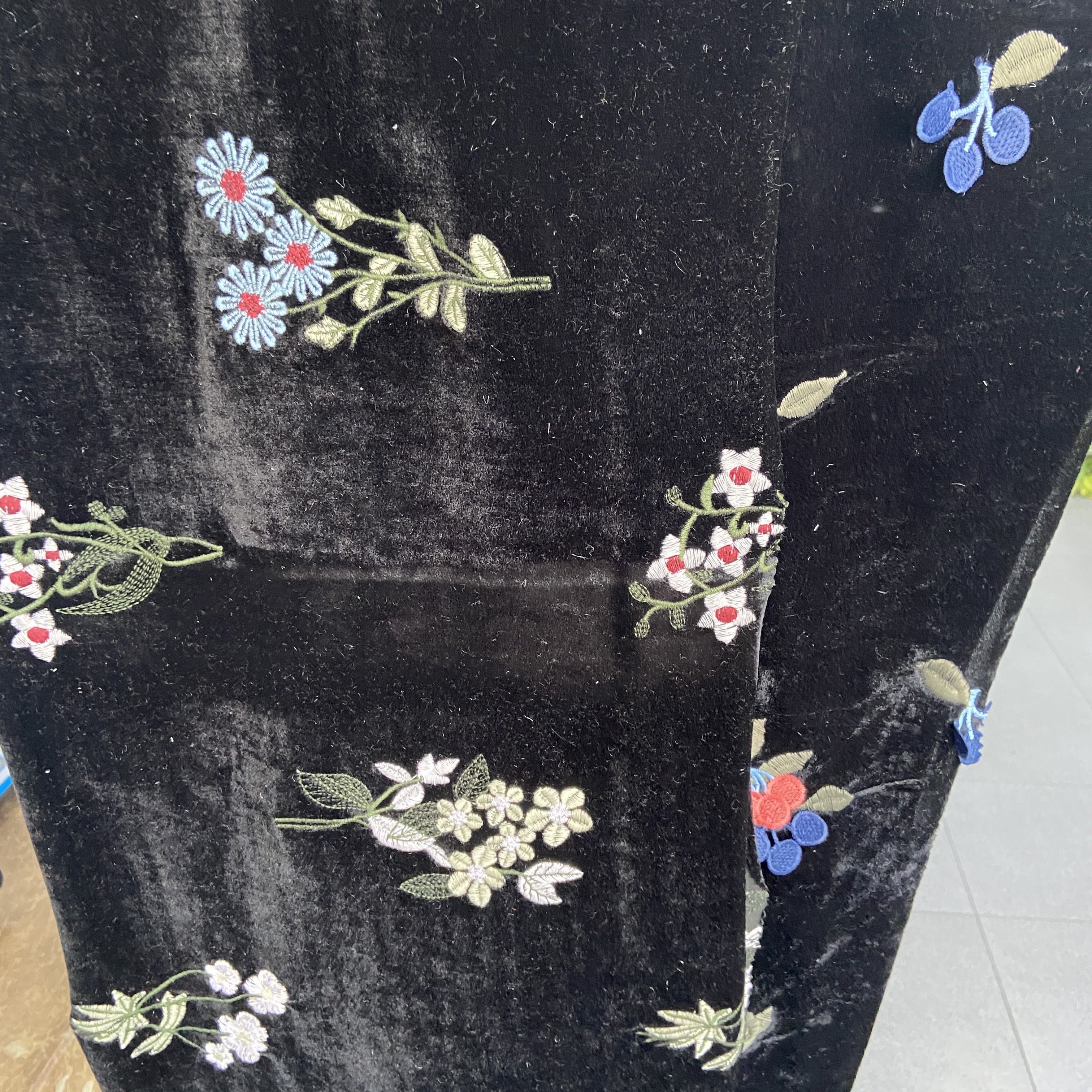 Manufacturer supply polyester embroidery fabric