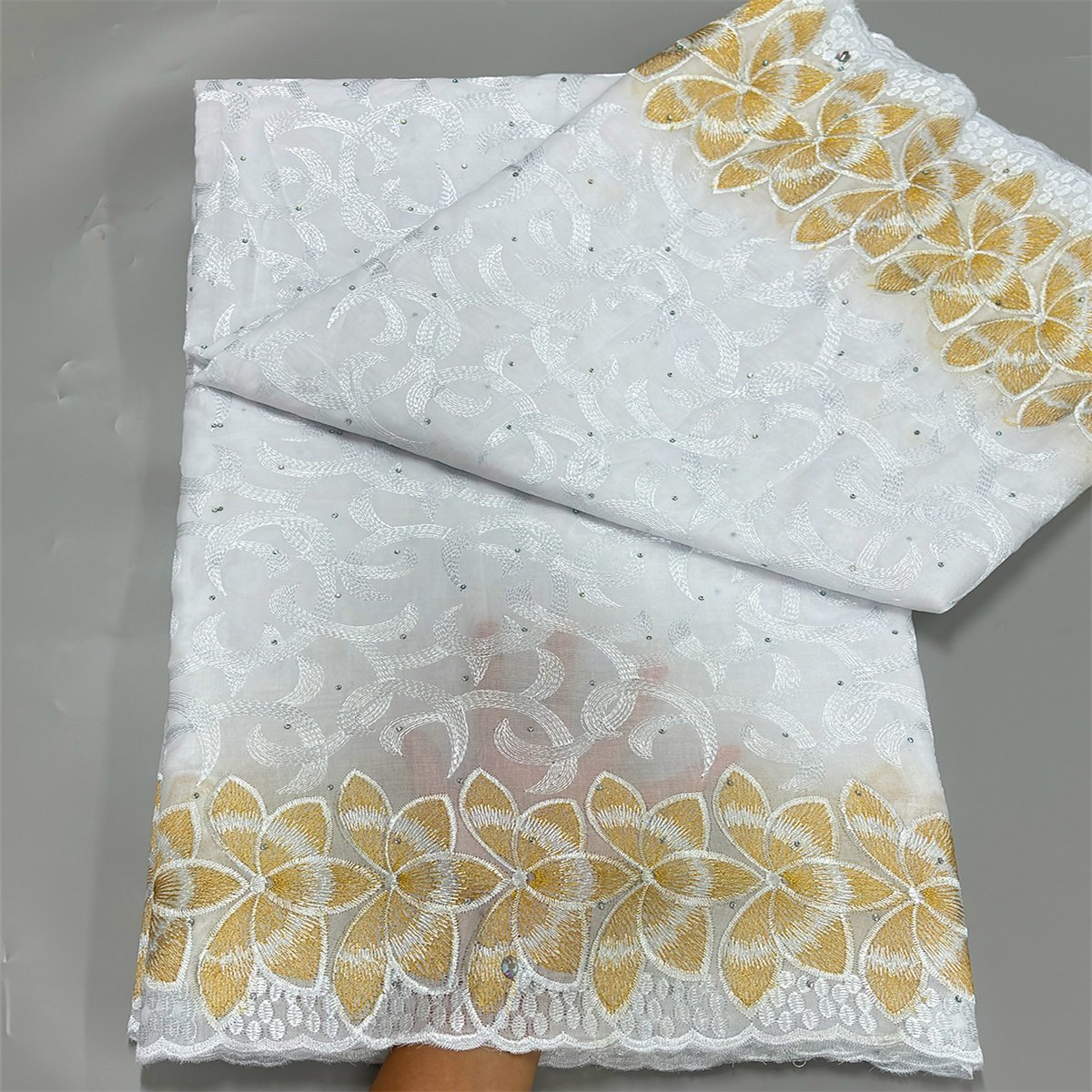 African Lace Fabric 2024 High Quality Lace Swiss 100% Cotton Lace Embroidery Fabric For Sewing Dresses And Wedding Dress