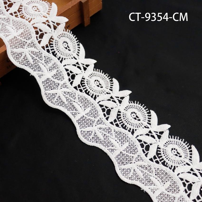 Newly designed luxurious lace trim suitable for women's clothes or skirts