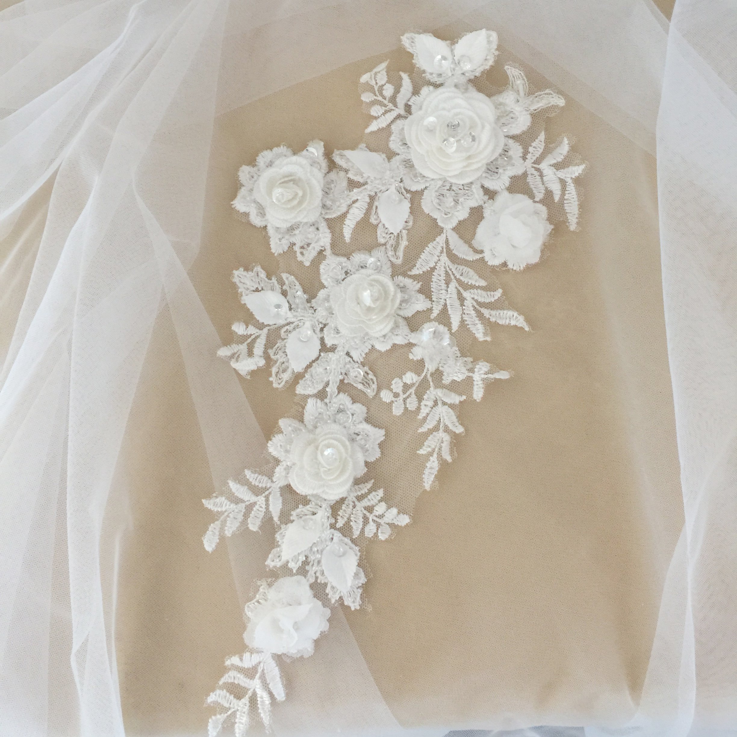 DELACE 3D flower adorn bridal applique embroidered rose beading rhinestone exquisite flower pairs