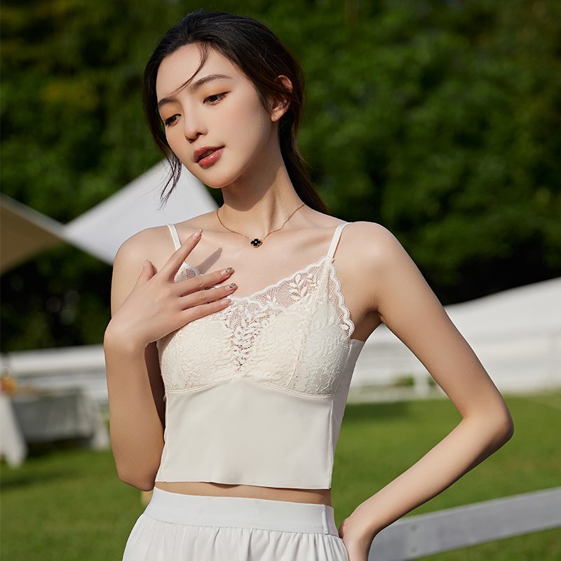 New beautiful vest woman after cross back deputy breast vest Wireless wrap chest sexy lace Traceless tube top